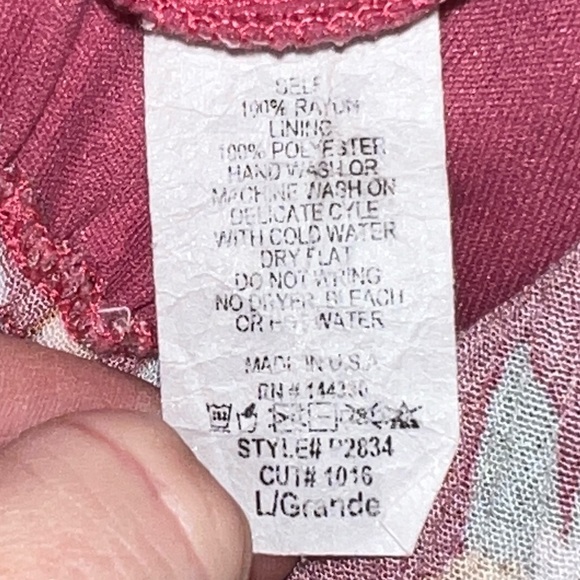 First Love Floral Romper - Picture 4 of 9